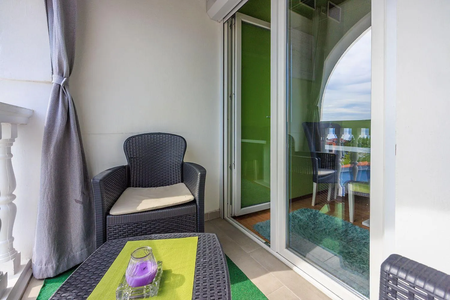 Lauschiges Apartment Nur 650 Meter Zum Strand Mit Meerblick, Privatparkplatz, Waschmaschine Crikvenica 0*,  Kroatien